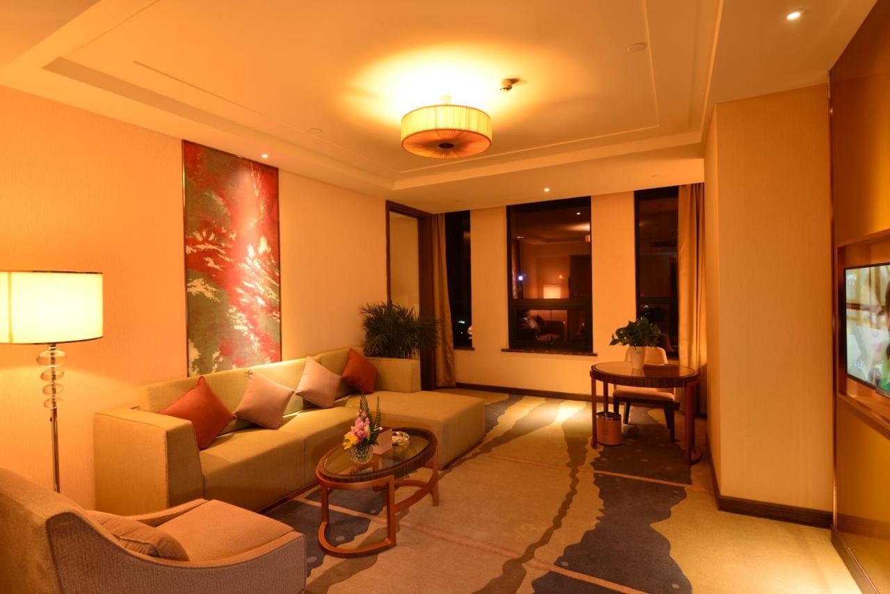Ramada Heze Hotel Exterior photo